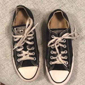 Black converse